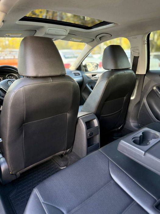 Volkswagen Jetta SE 2014