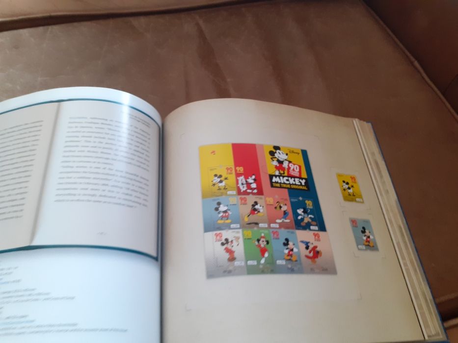 Livro  CTT "Portugal em selos instamps"