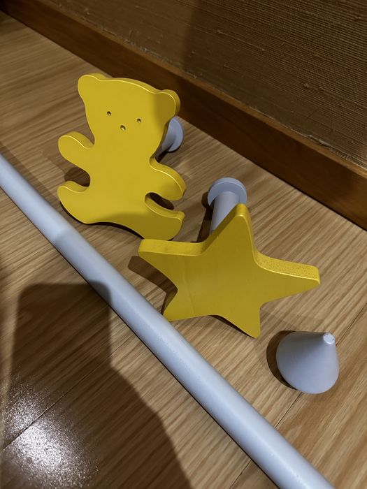 Barão Madeira para Cortinados - Quarto Bébé