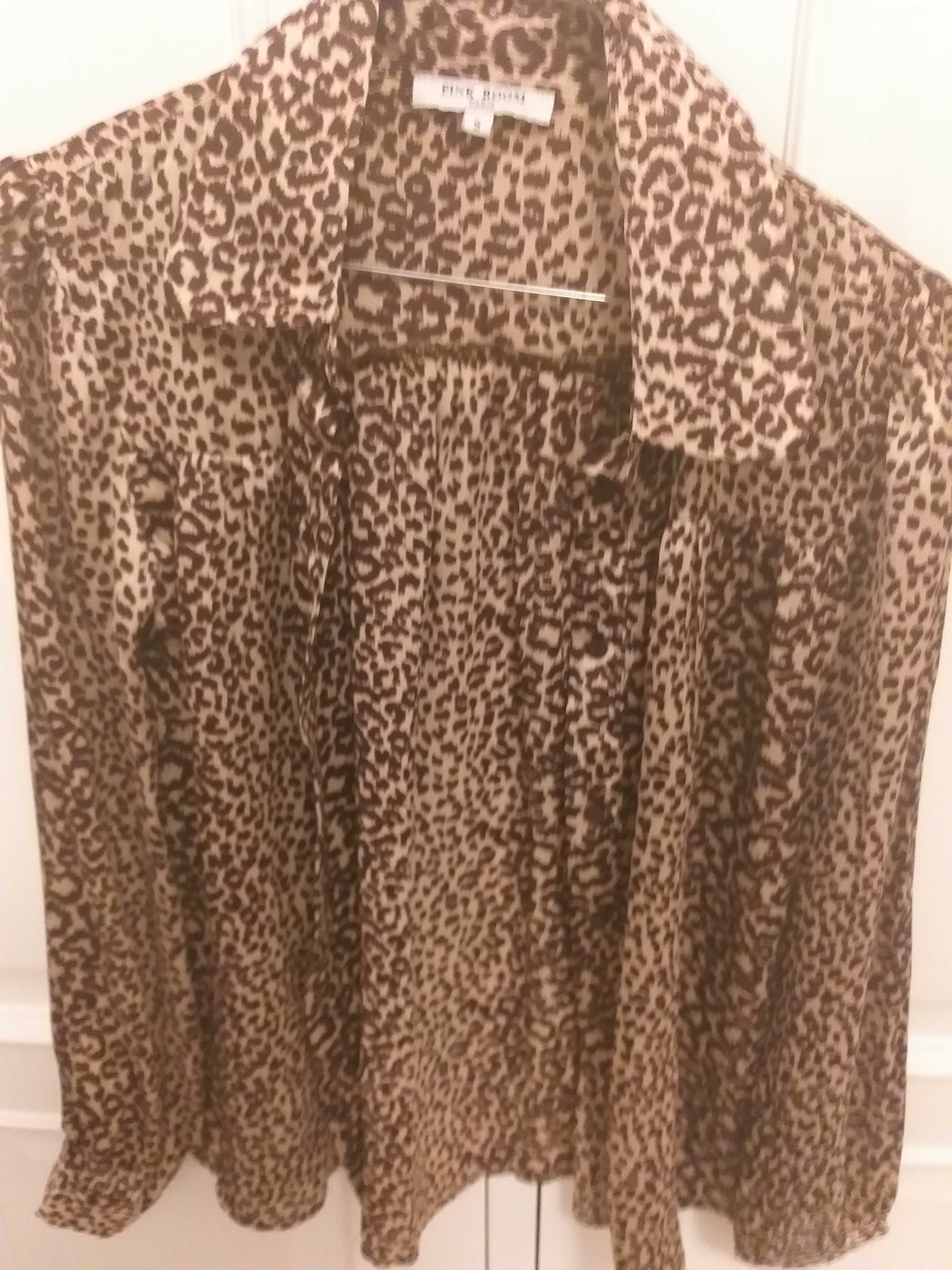 Camisa leopardo com toque acetinado