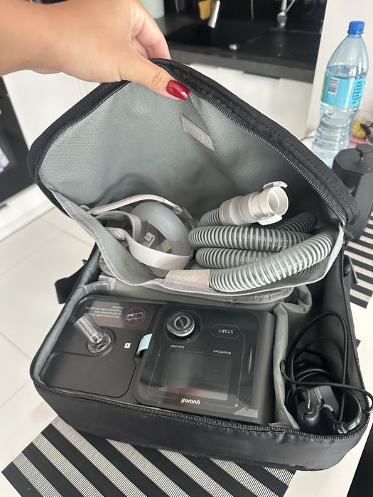 Aparat do leczenia bezdechu sennego Yuwell YH 580 komplet z torbą NOWY