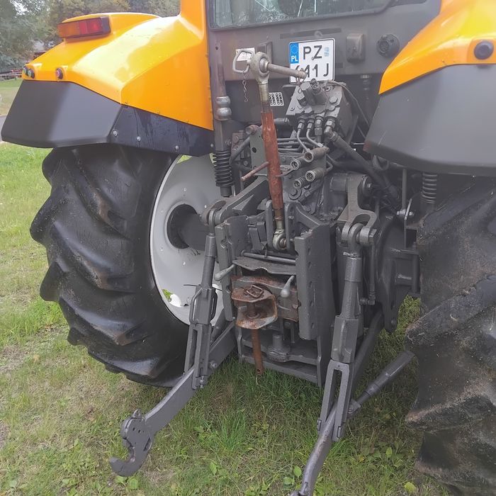 Renault ares 556 RZ z turem