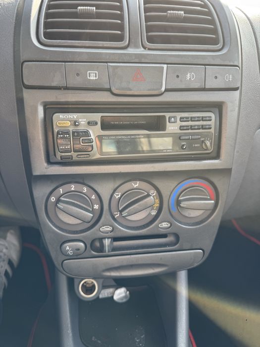 Hynday accent caixa automática