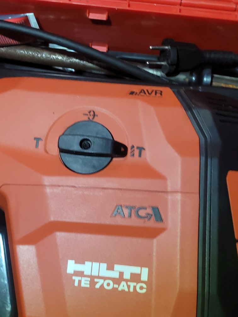 Młot młotowiertarka Hilti TE 70-ATC/AVR 14,5J 2100W SDS max Kombi