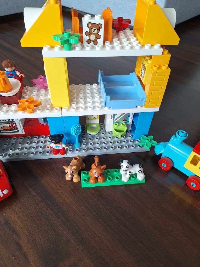 Lego duplo Domek rodzinny, arktyka, ciuchcia