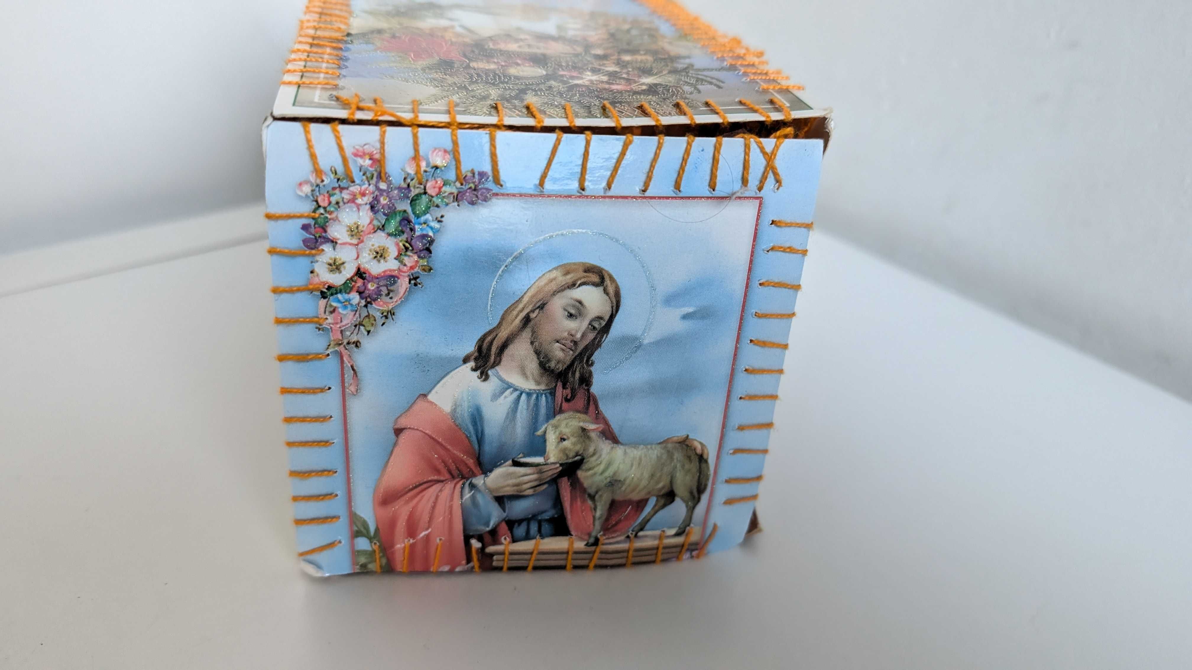 Pudełko z kart pocztowych na technikę