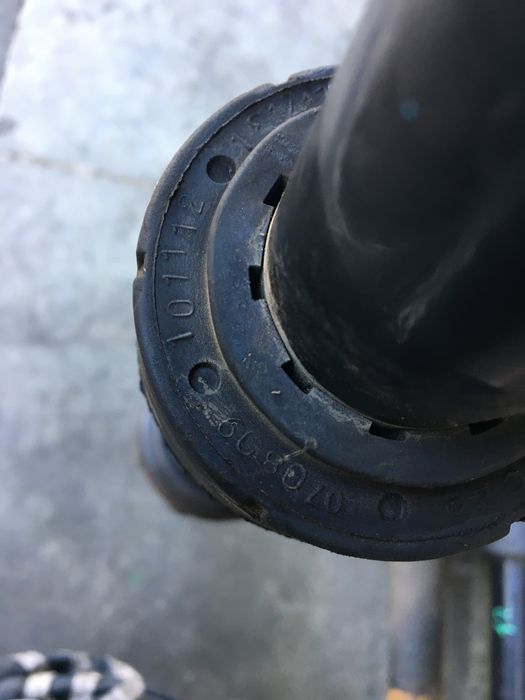 Полуось привод шрус піввісь Toyota Avensis T27 T29 1.6 1.8 VVTI VVT-i