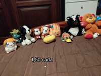 Vários peluches fofos