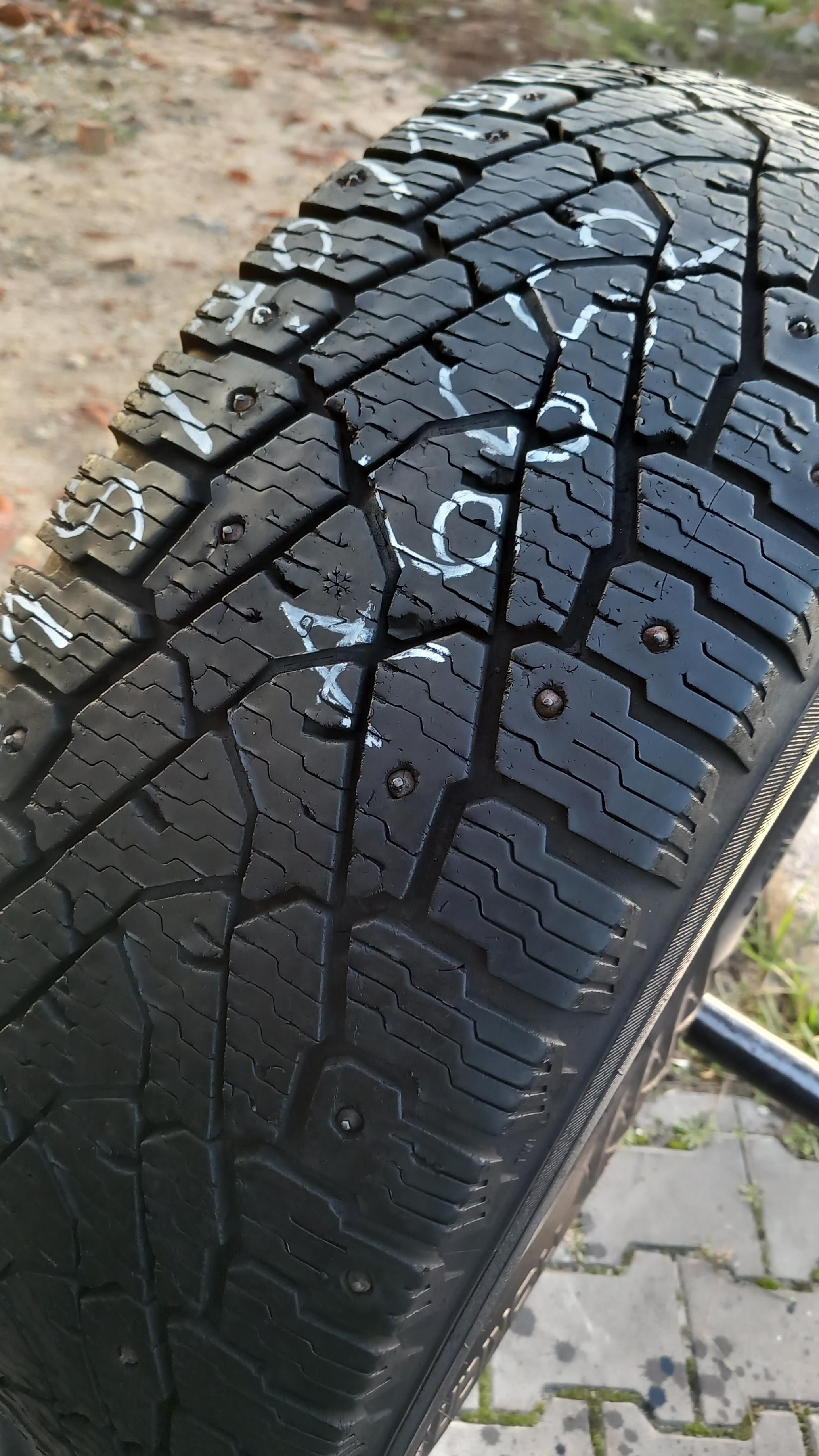 215/70/15C Nokian Hakkapeliitta C3 109/107R