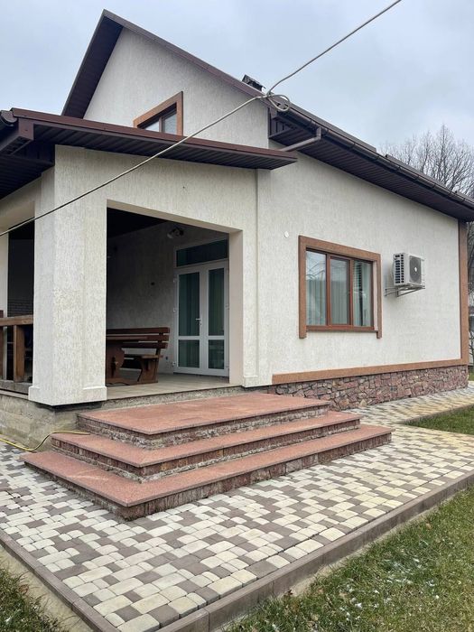 Довгострокова оренда будинку