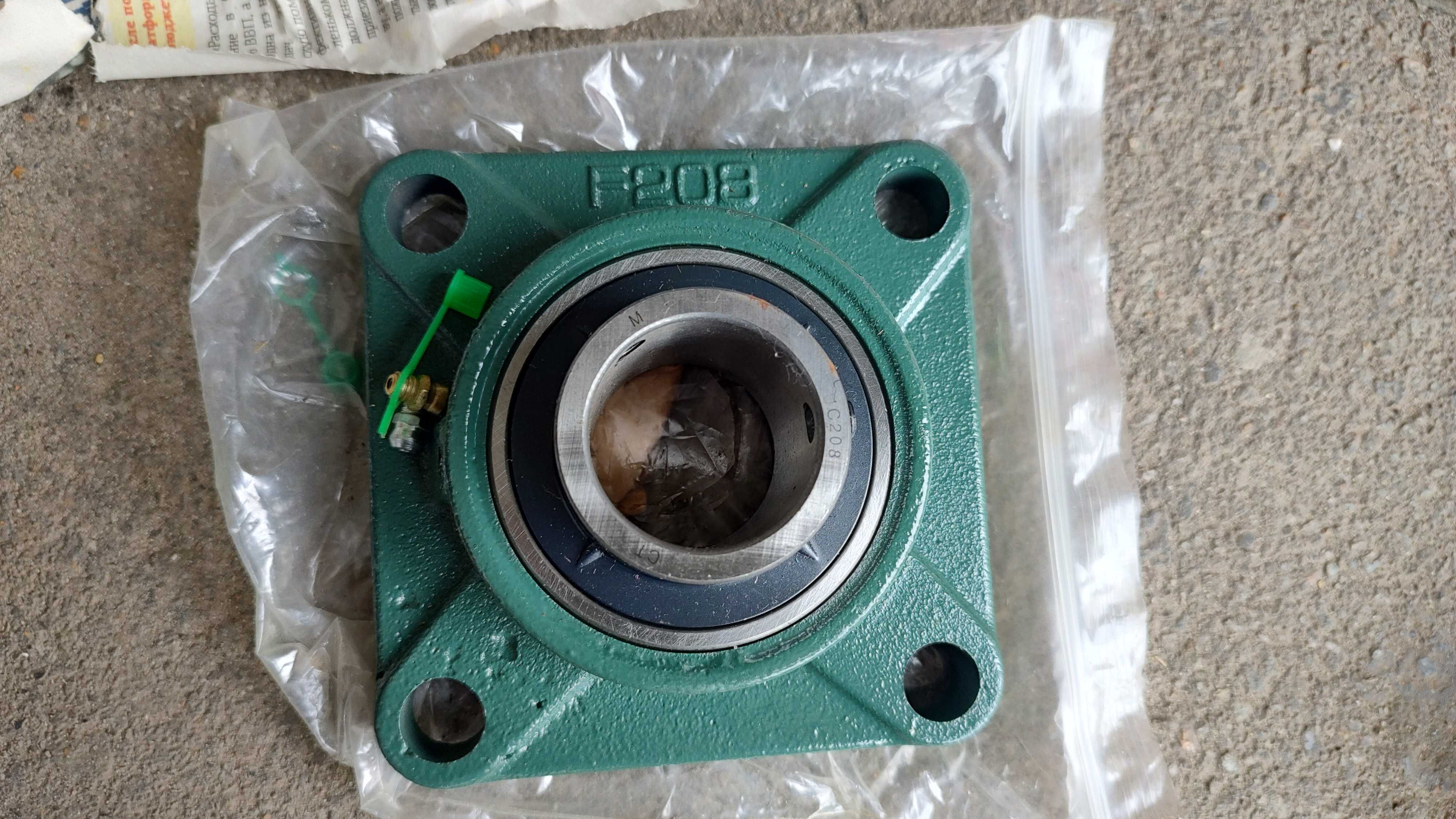 Підшипник в корпусі UCF212 (UC212+F212), (UC210+F210), (UC208+F208)