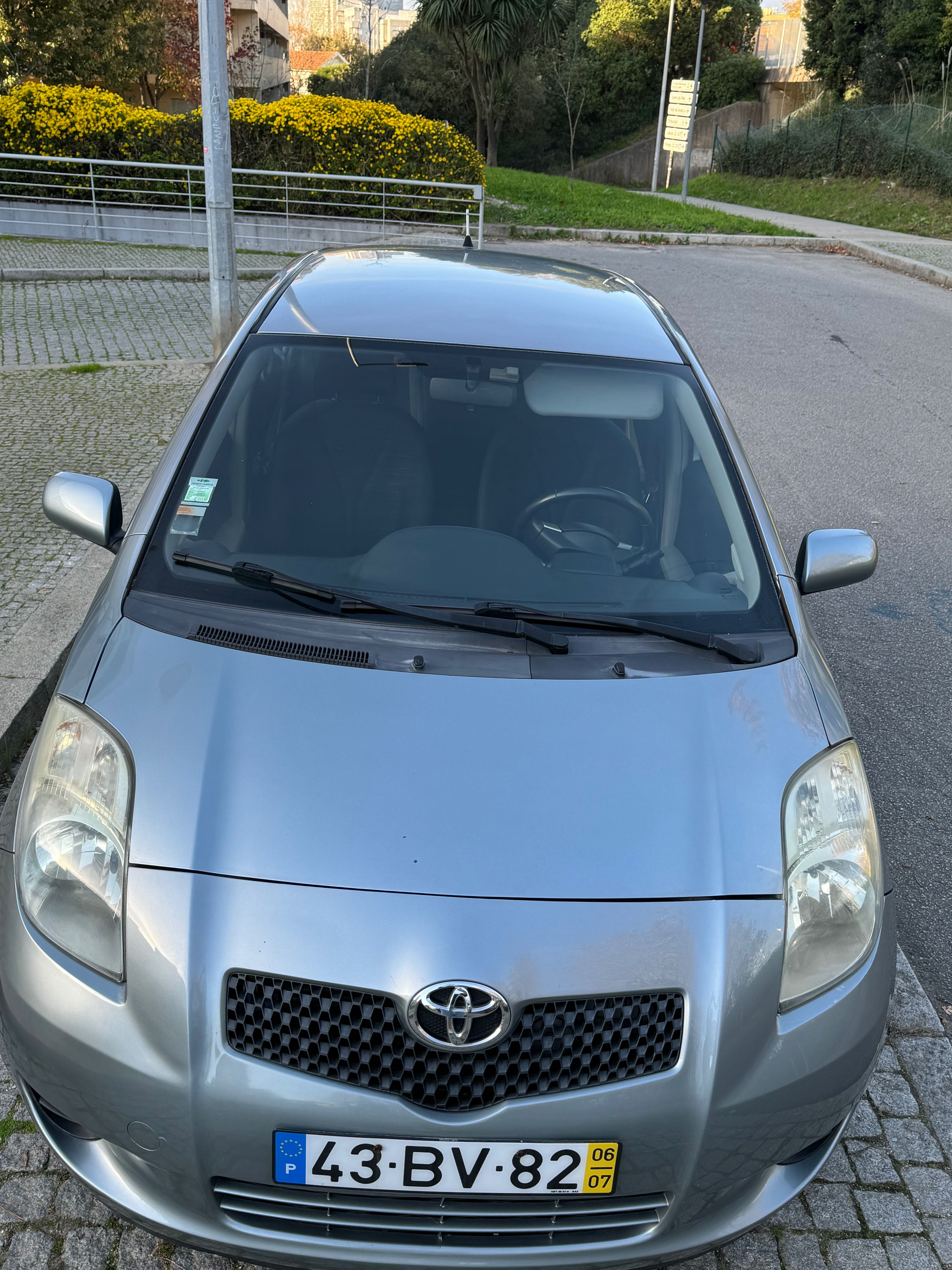 Toyota Yaris com excelente motor 1.4 D4D