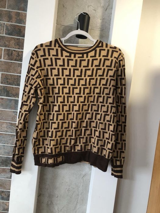 Пакет одягу на S