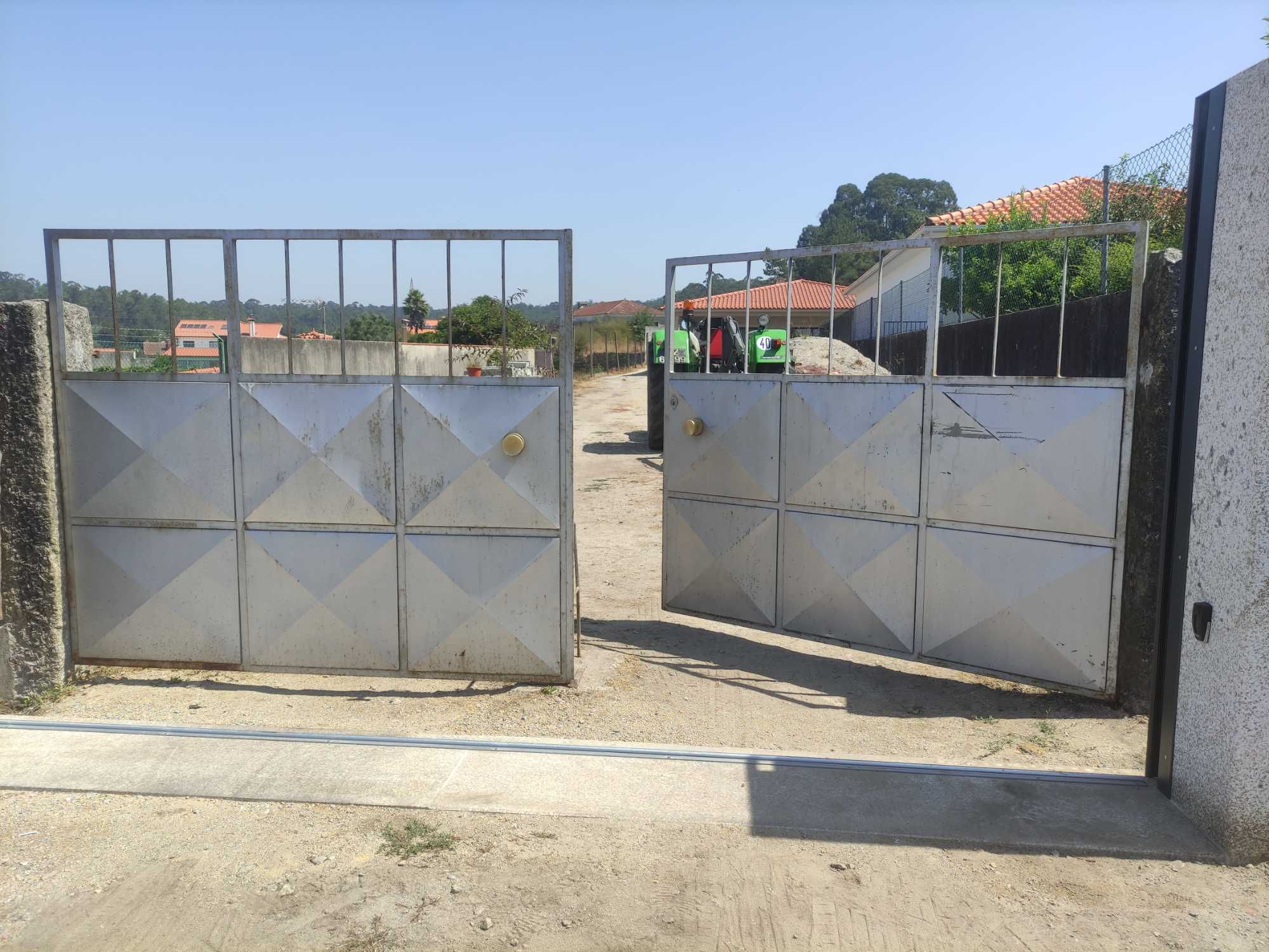 Portão 2 folhas em ferro