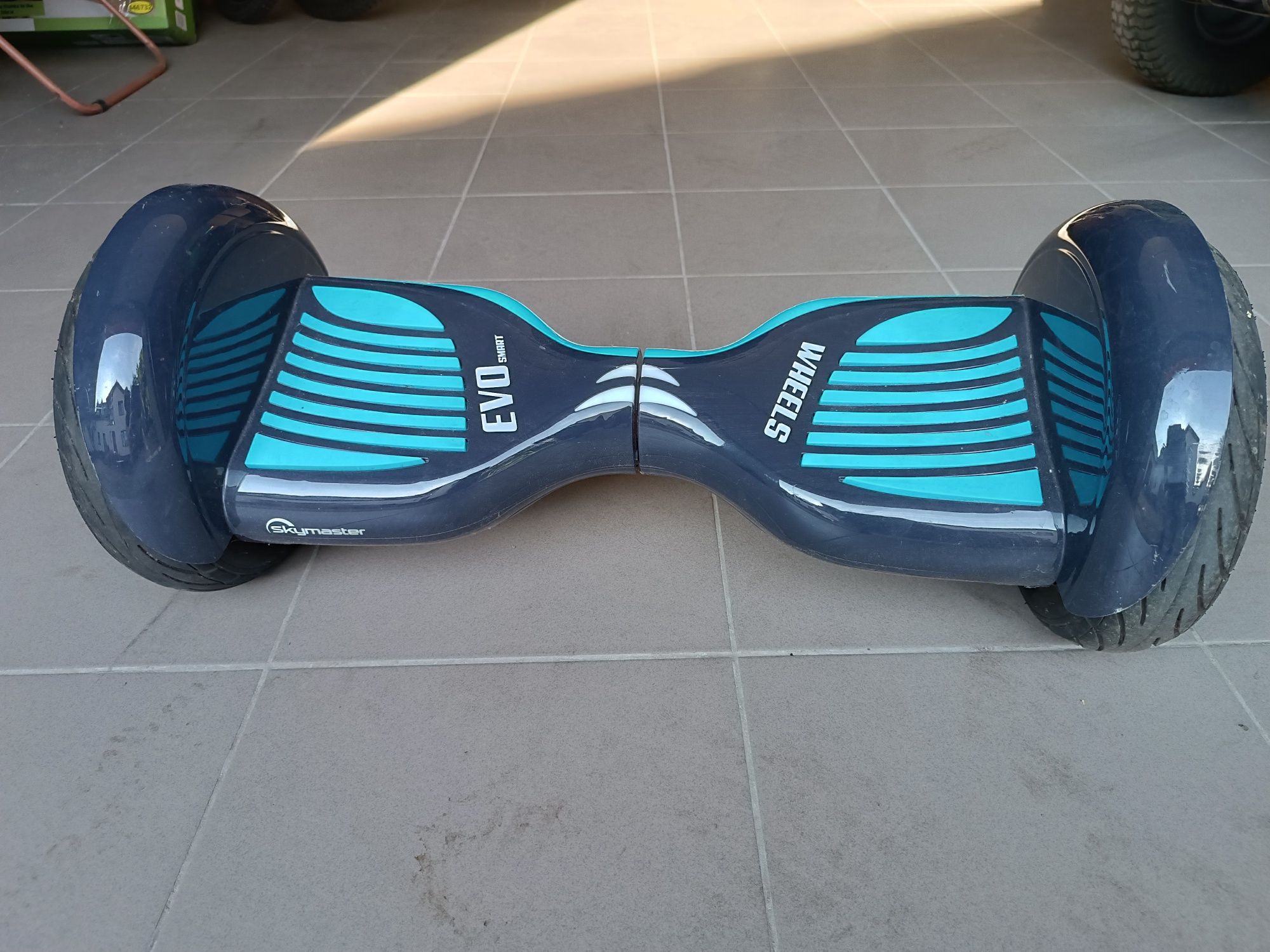 Deskorolka elektryczna skymaster Wheeles 11 Lark Dual