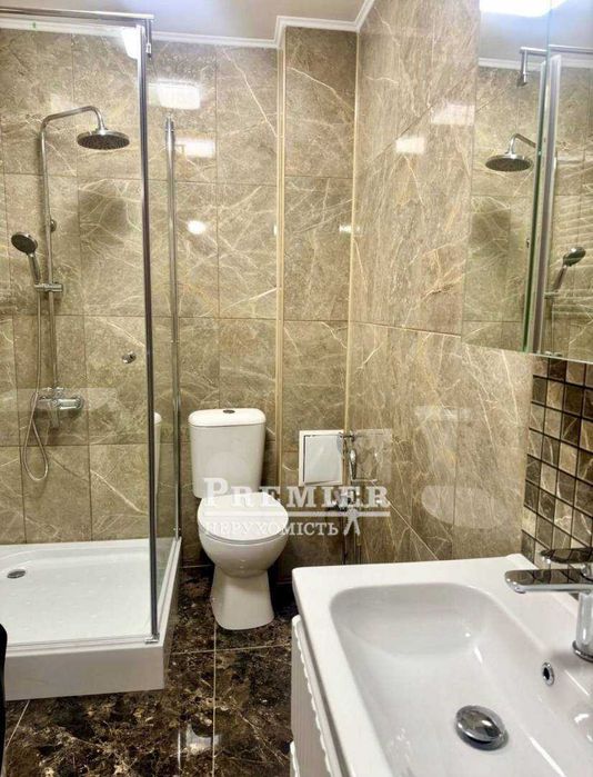 2 кімн квартира з терасою та паркомісцем у центрі Одеси. Ремонт