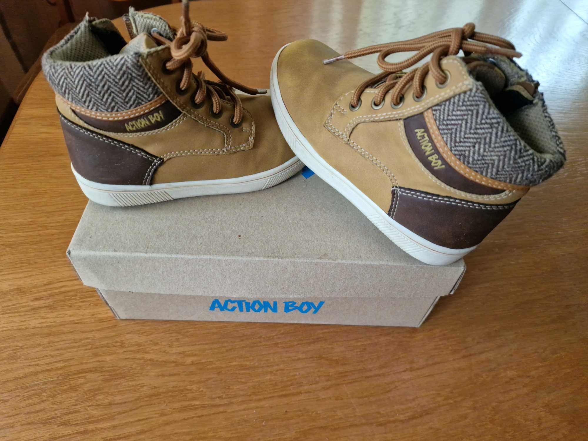 Buty przejściowe Action Boy 27 brązowe CCC za kostkę chłopięce