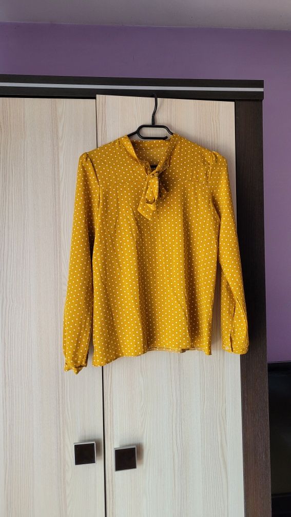 Bluzka na długi rękaw wiązana na kokardę elegancka miodowa w kropki