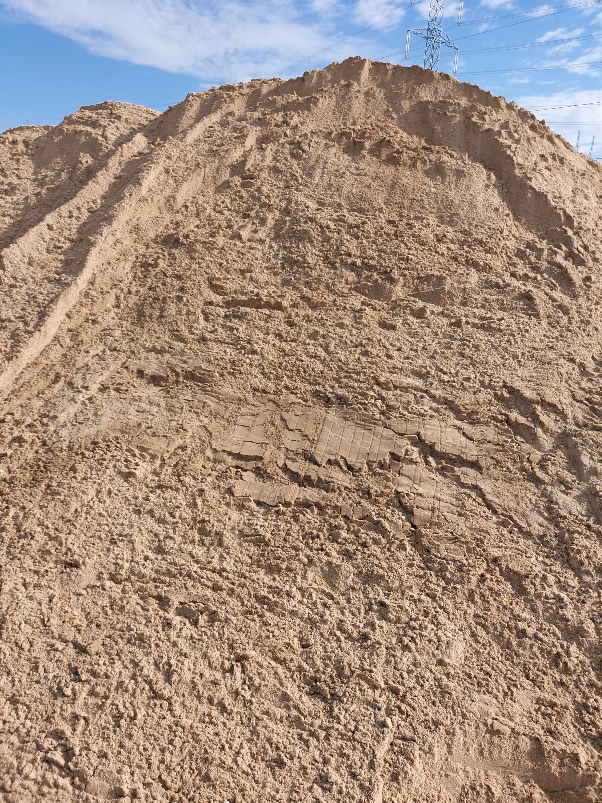 Piasek do murowania na posadzki wylewki piasek 0-4 piach kruszywo żwir