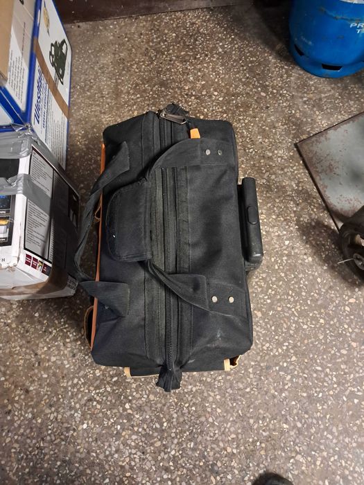 Sprzedam torbe narzedziowa magnusson