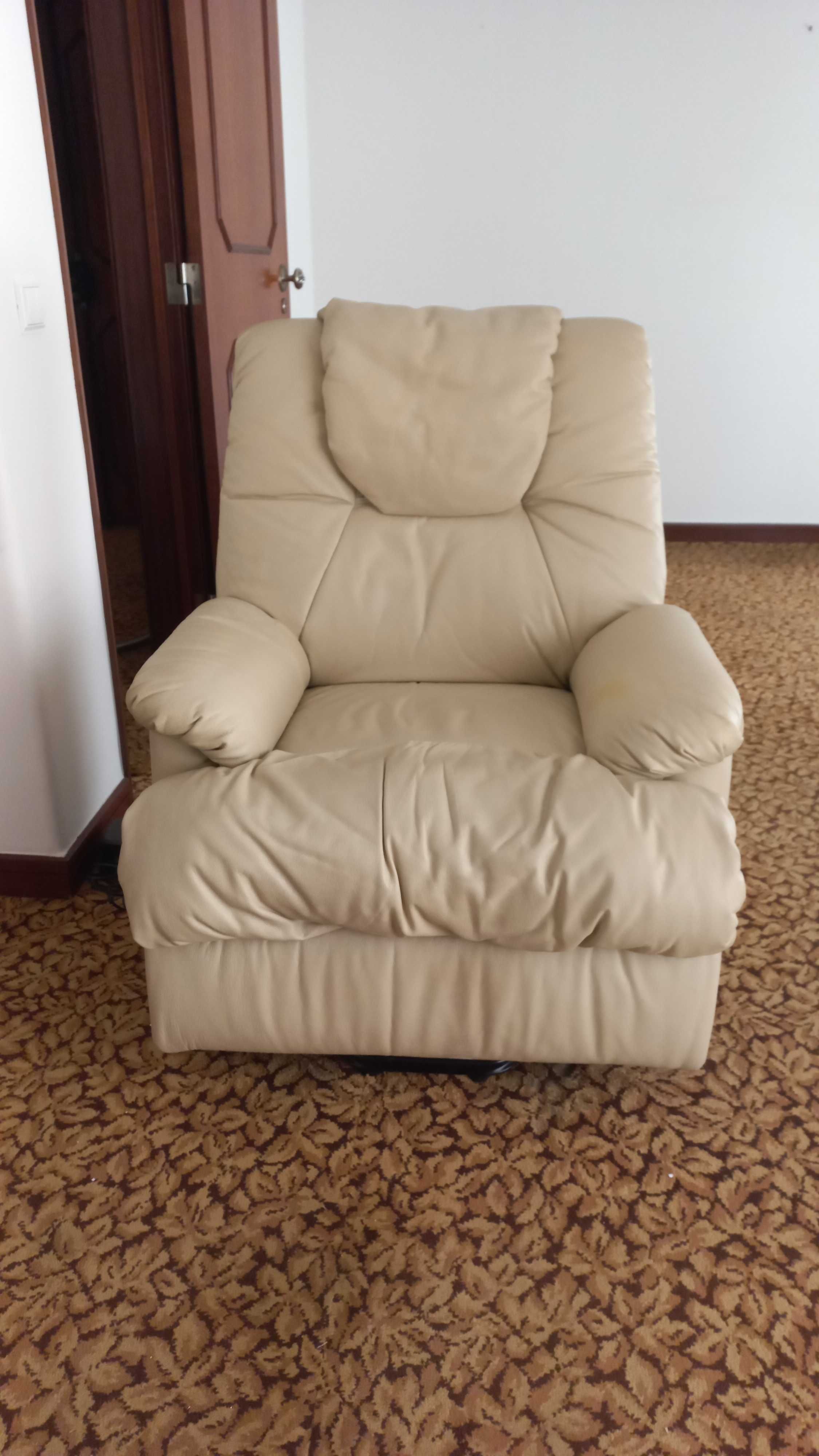 Poltrona Reclinável e Elevatória