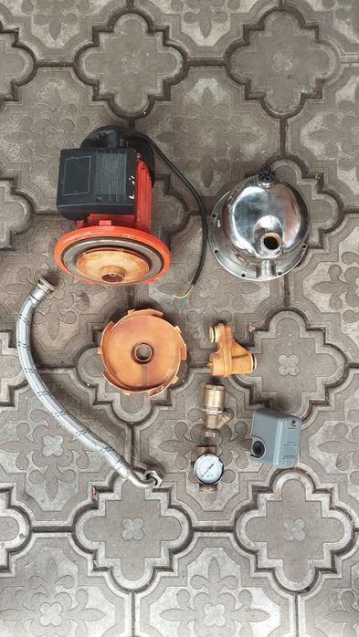 Запчасти для насосной станции Двигатель,реле и др