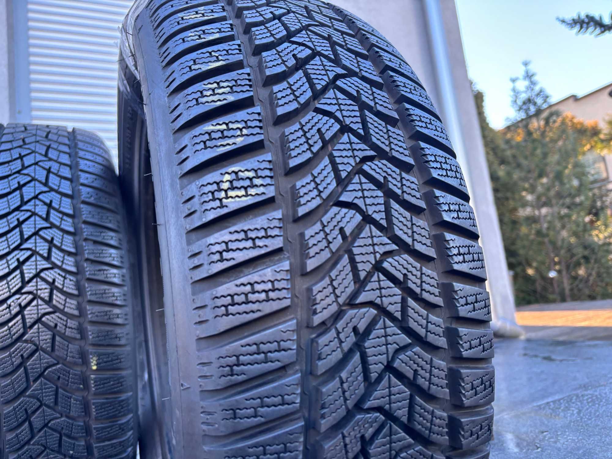 2szt zimowe 205/55R17 Dunlop 9mm 2020r bieżnik jak nowe! Z4012 gwar