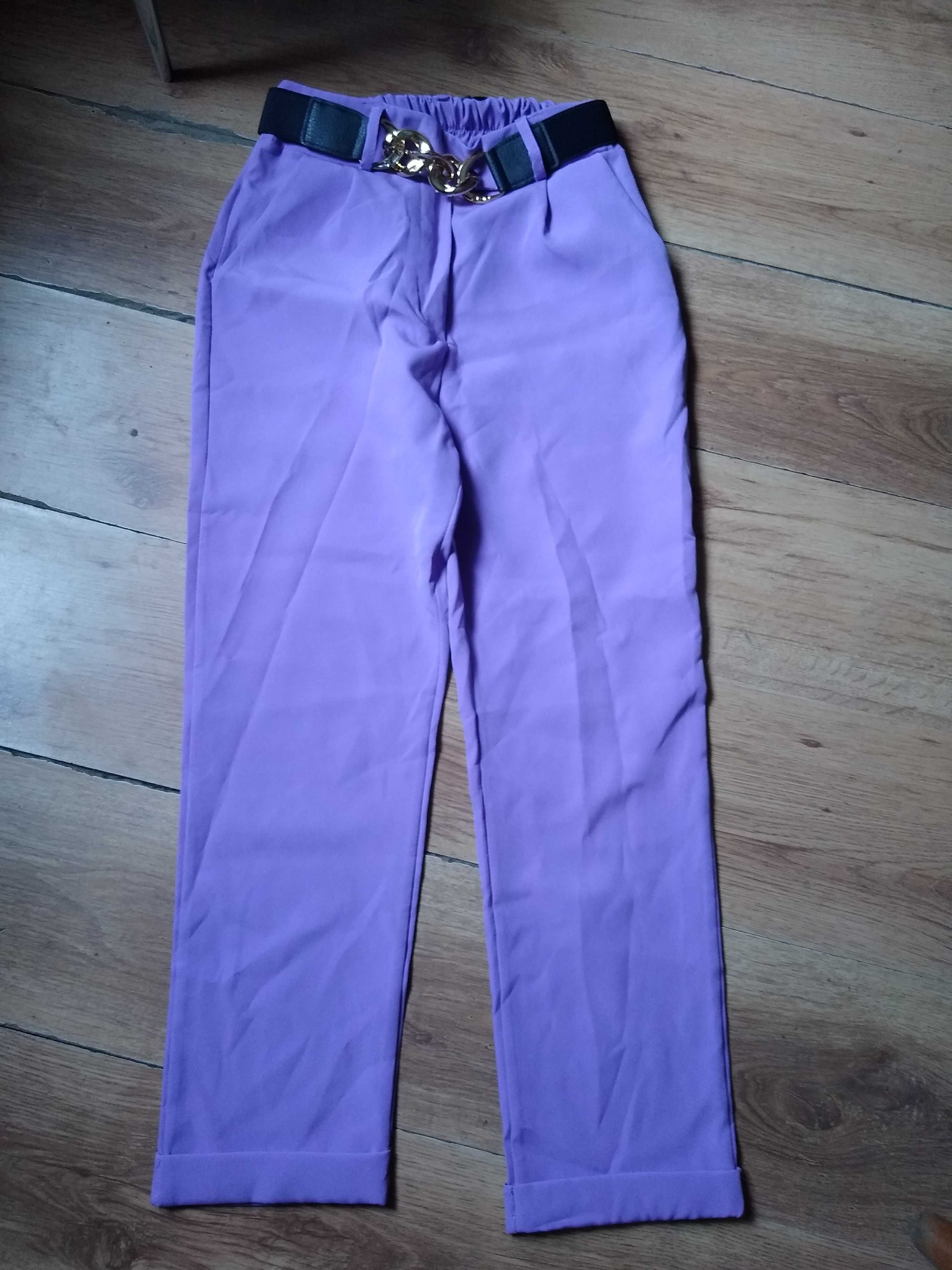 Spodnie fioletowy kolor z paskiem