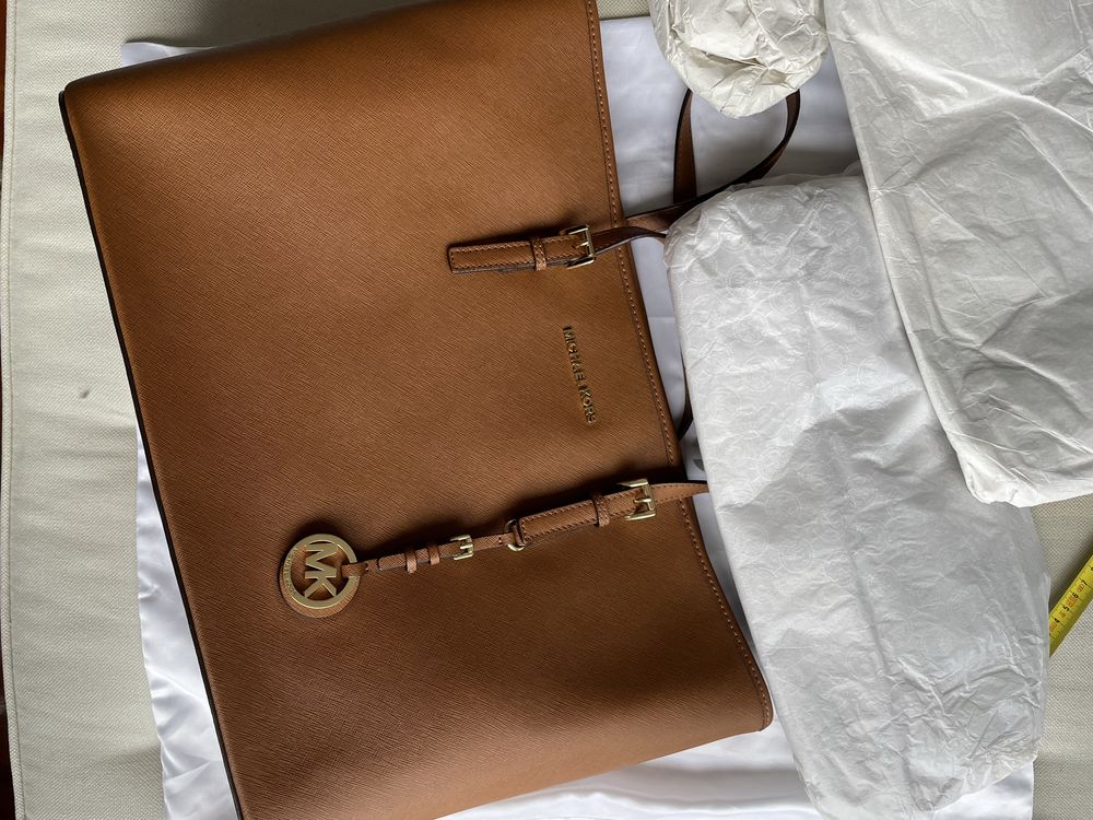 Mala Michael Kors como nova