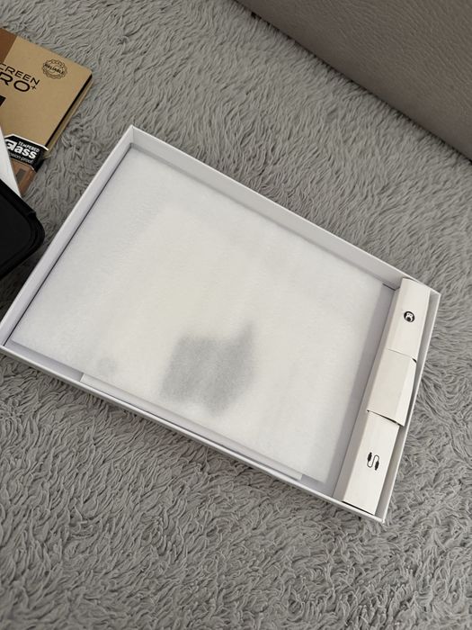 Keyboard case HOU + película de vidro iPad 10/11 de 11 polegadas