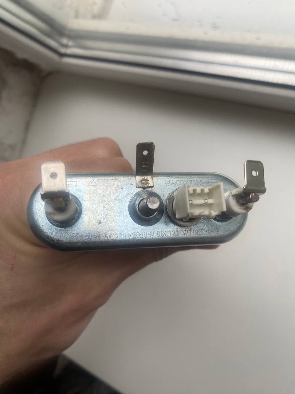 Тен пральної машини INDESIT BTWA51052 б/у (2021рік) 2050W  W10652069