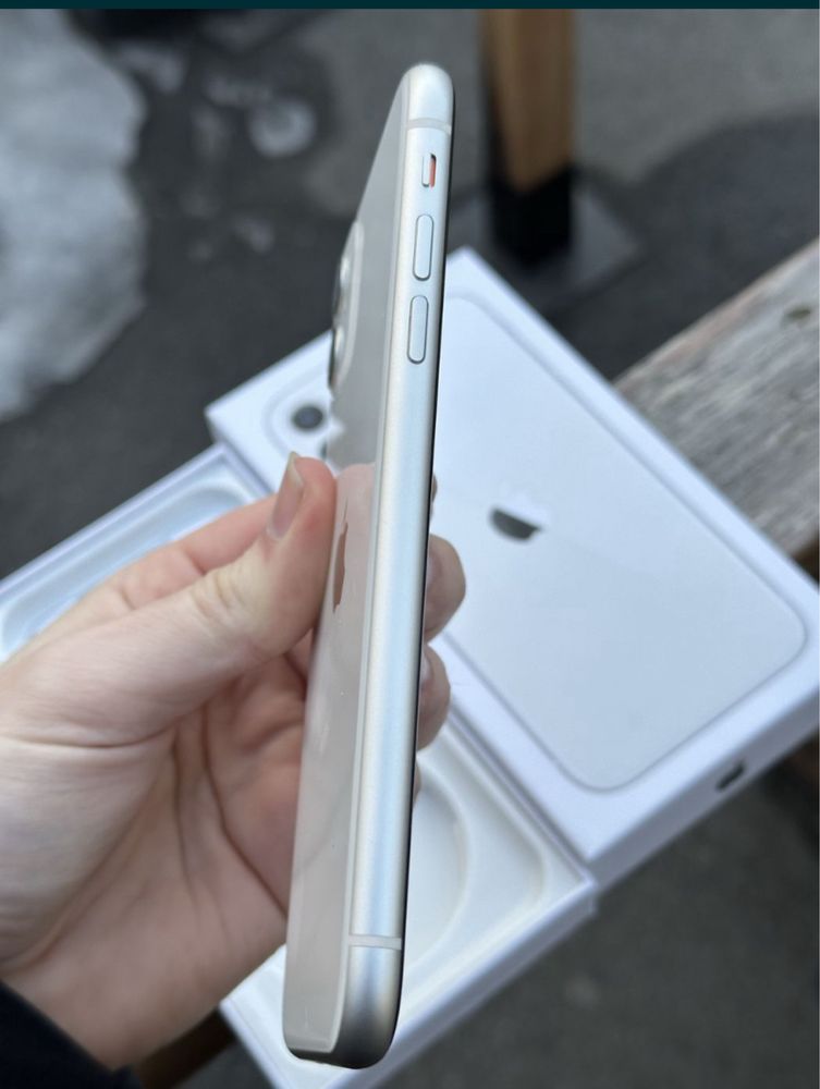 Iphone 11 64 гб неверлок ідеал