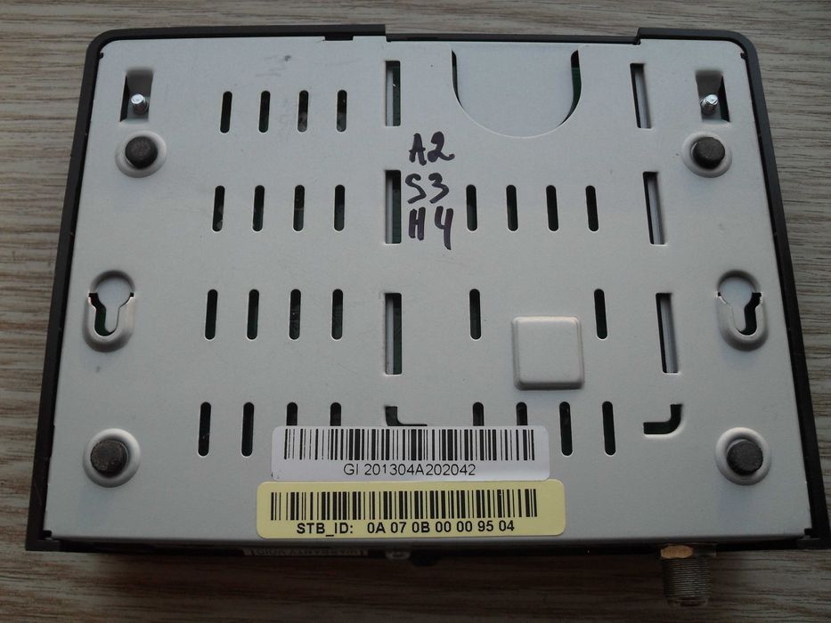 Gi HD mini - компактний супутниковий HD ресивер.