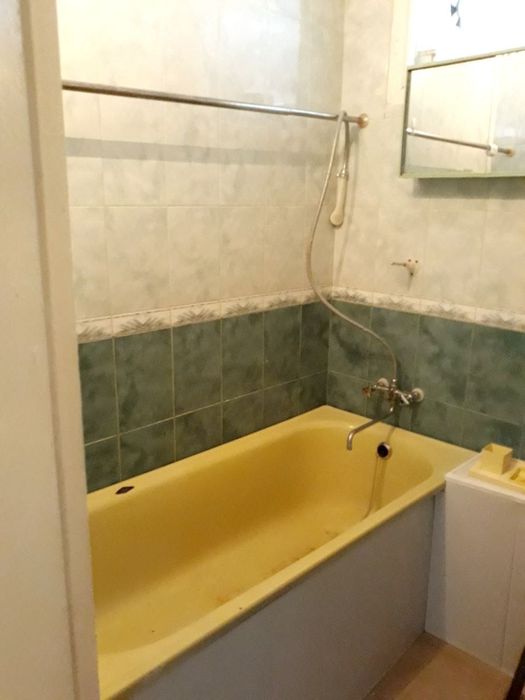 Оренда. 3-х кімнатна квартира в районі зупинки "Центр ДЮТ".