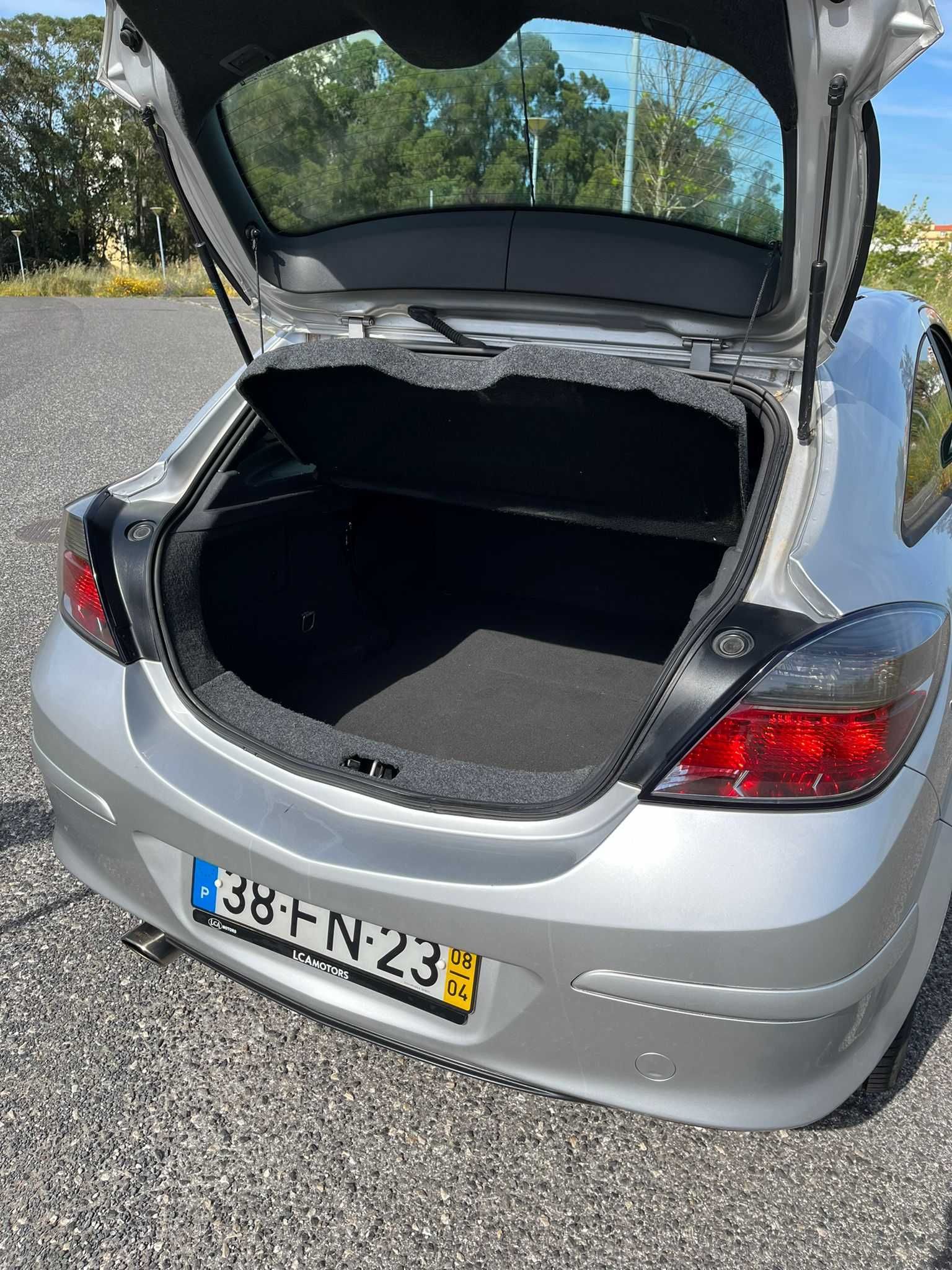 Opel Astra GTC 1.7 125CV Sport - Excelente estado mecânico