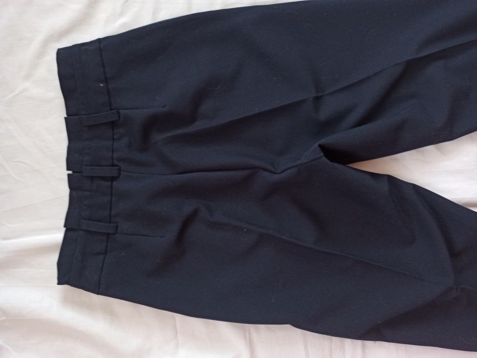 Темно-сині брюки carrot з защипами