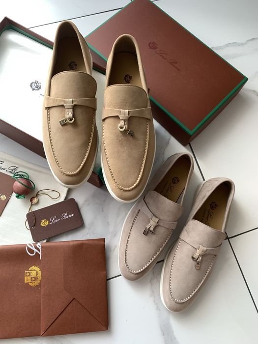 Замшеві жіночі лофери loro piana