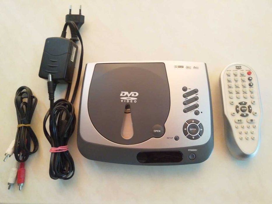 ДВД -плеер новый -портативный Европа