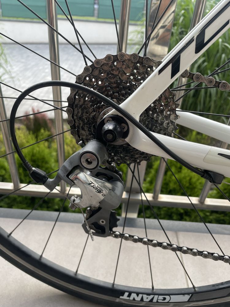 Sprzedam szosówke Giant  TCR Advanced Full Carbon rozmiar 54 M idealny