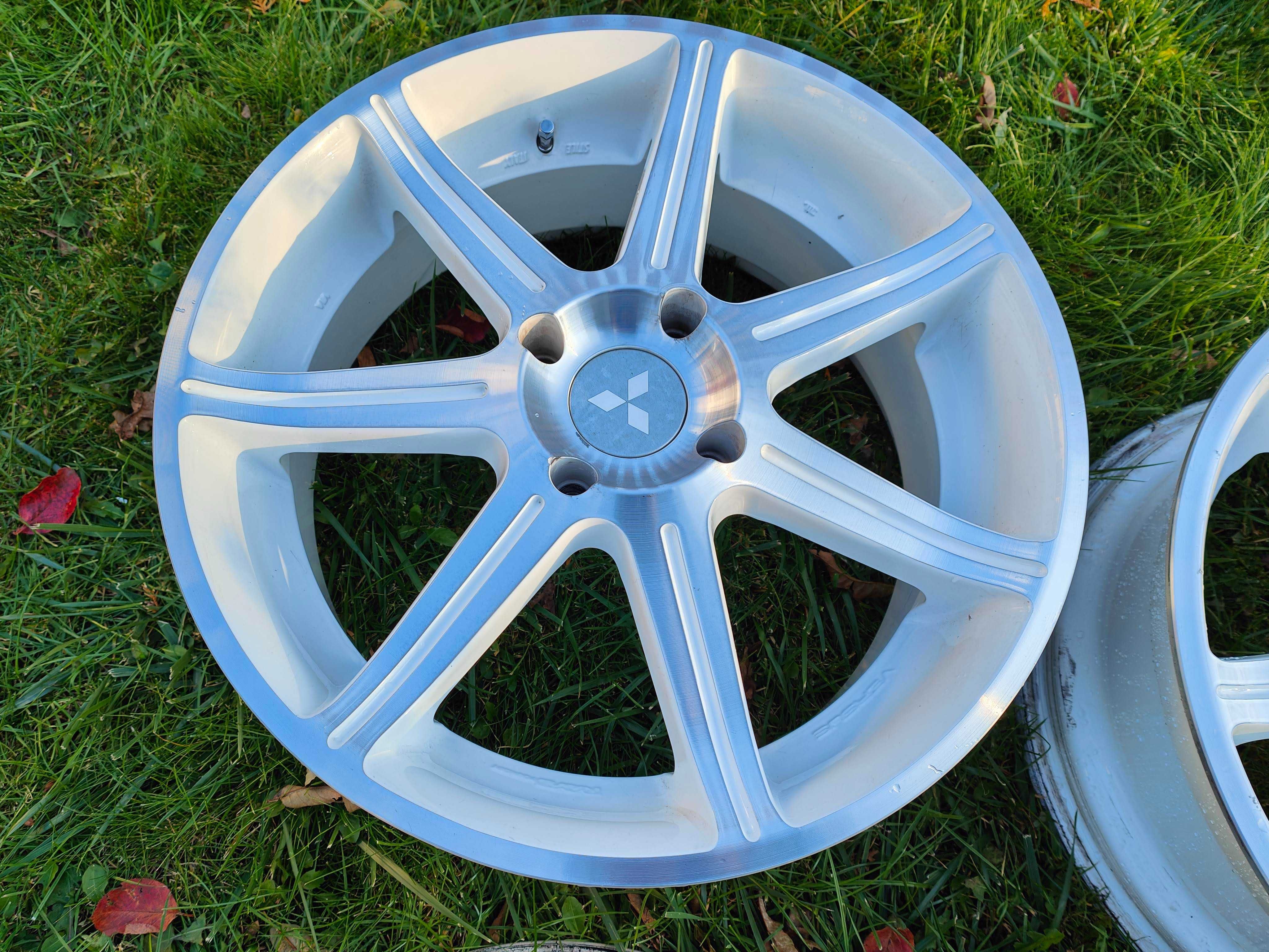 RAYS Versus Avanti CNC 18x7.5 4x114,3 prawdziwy JDM import z Japonii
