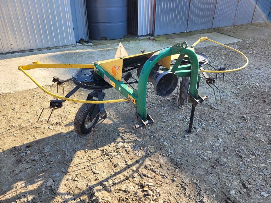 Przetrząsarka przewracarka przegrabiarka  pająk