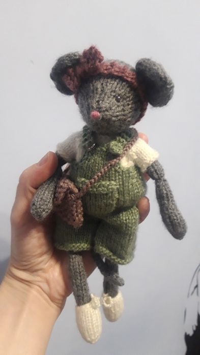 Вязаная игрушка, мышка