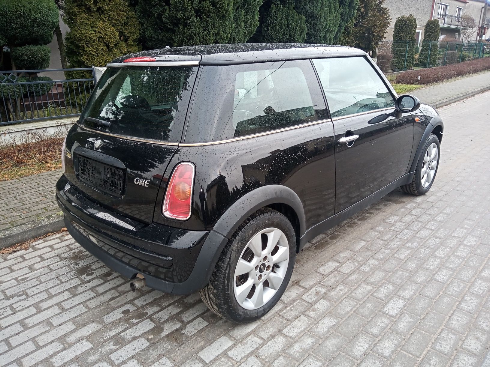 Mini Cooper 1.6B. 90KM