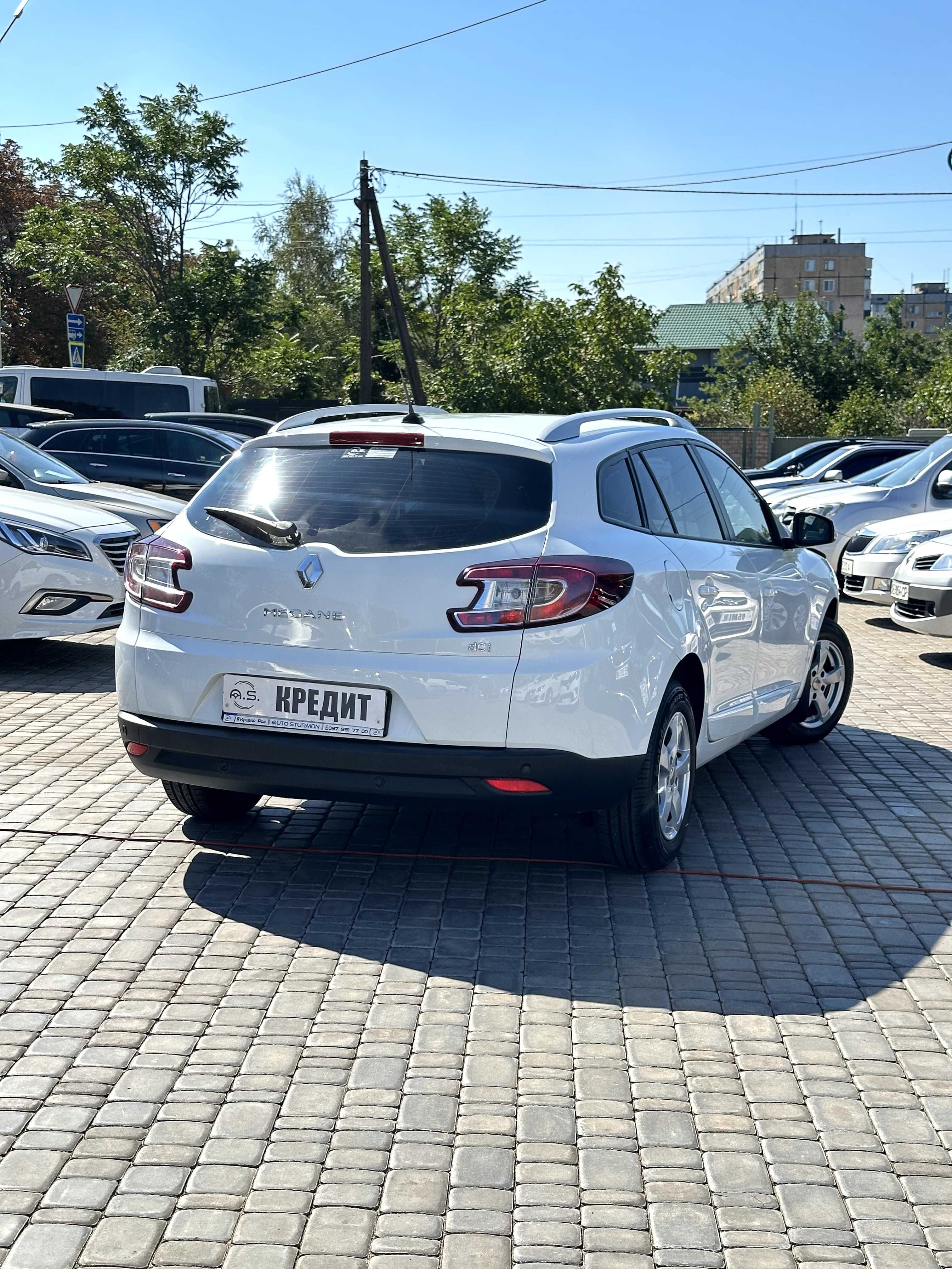 ПродамRenault Megane 2015 рік можлива розстрочка,кредит,обмін!