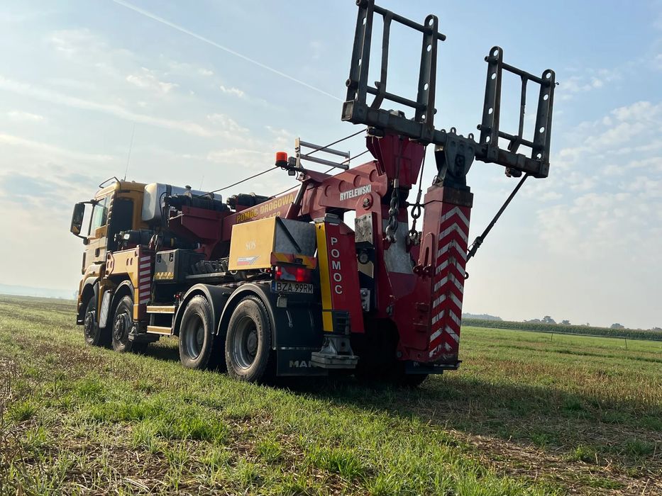 MAN TGS 41.440 8x6  Holownik TIR