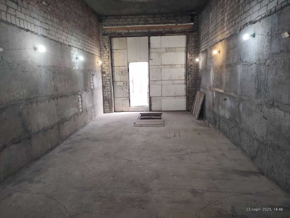 Гараж великий Троєщина Під підіймач СТО малярка склад цех виробництво