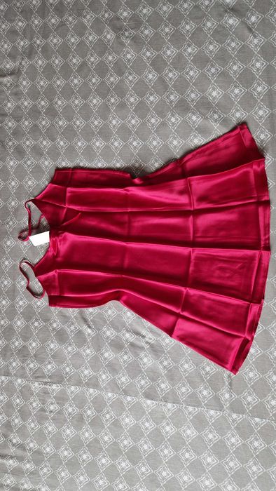 Satynowa koszulka nocna NOWA roz. M czerwona.  PREZENT