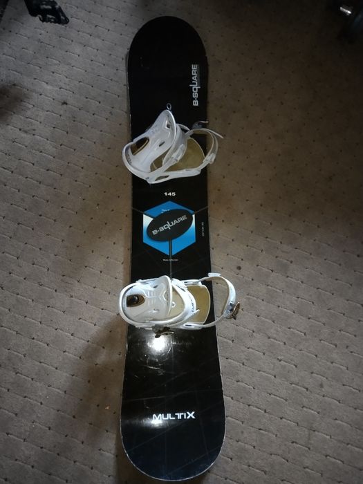 Deska snowboardowa B-SIGQAR o długości 145 cm