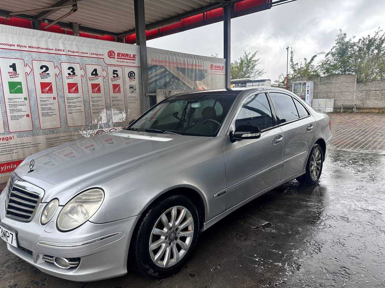 Mercedes-Benz E270 CDI W211