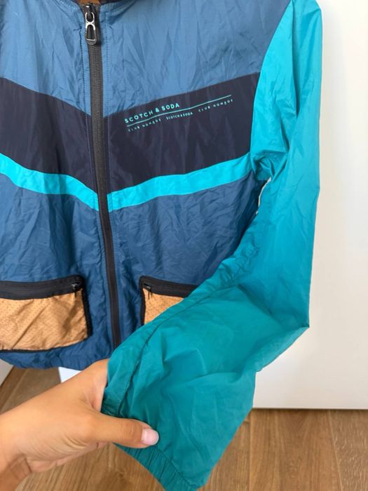 Scotch soda ветровка скотч сода с капюшоном легкая для бега